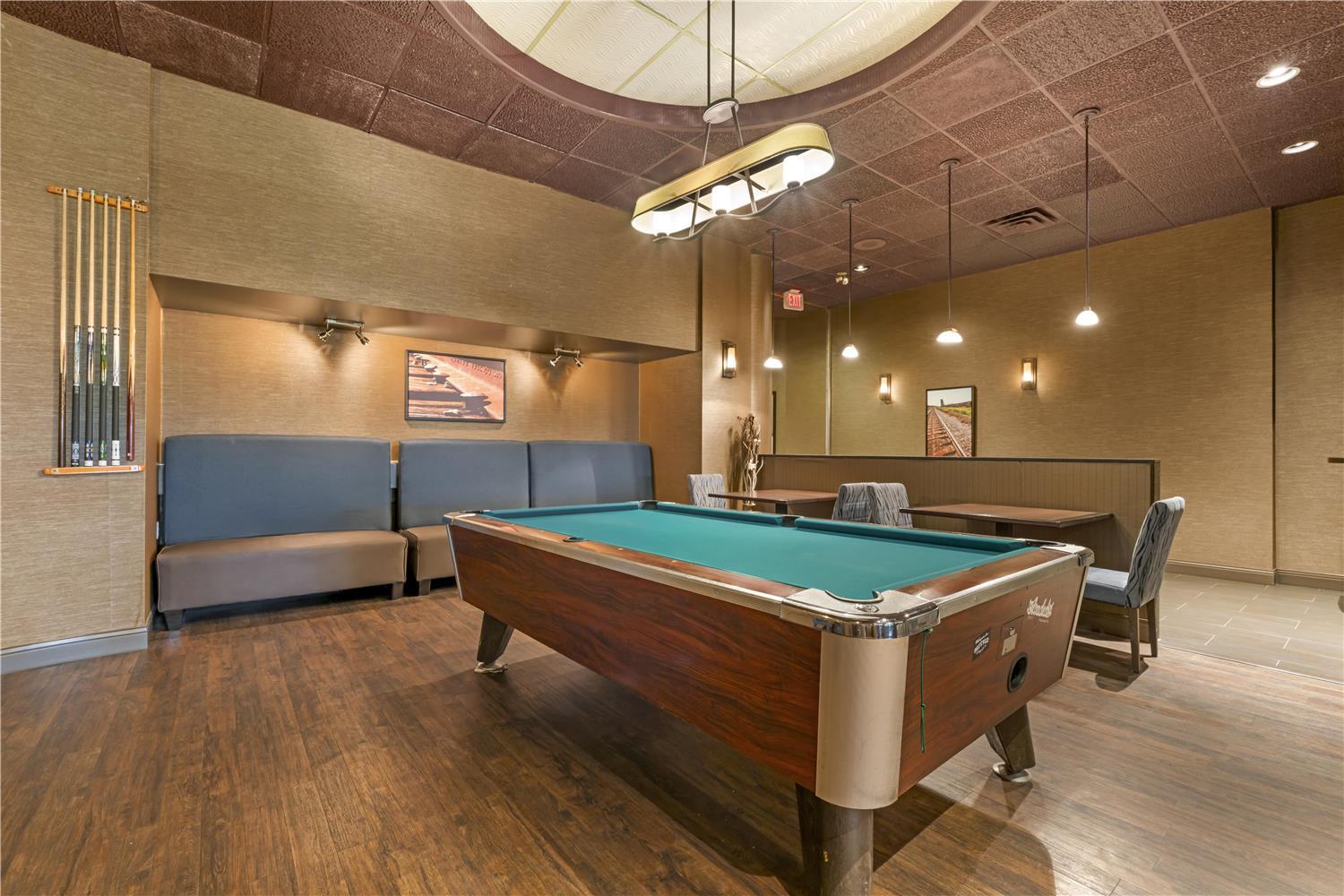 swimming pool spa