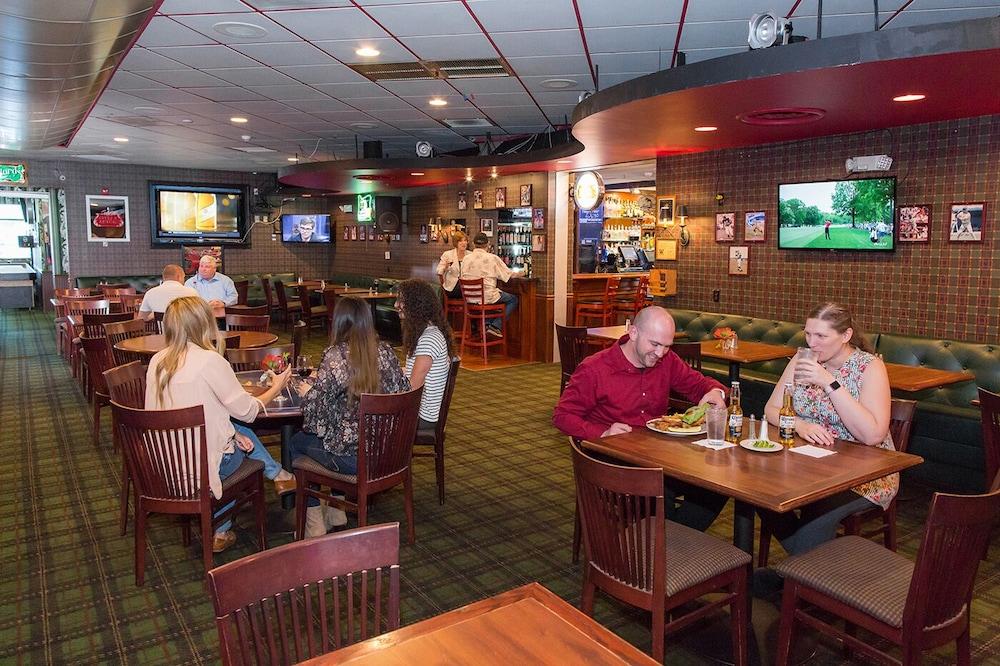 restaurant cafeteria
