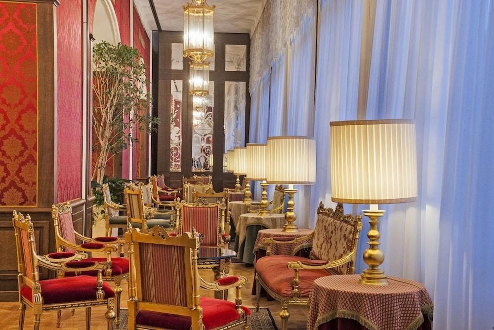 restaurant-cafeteria