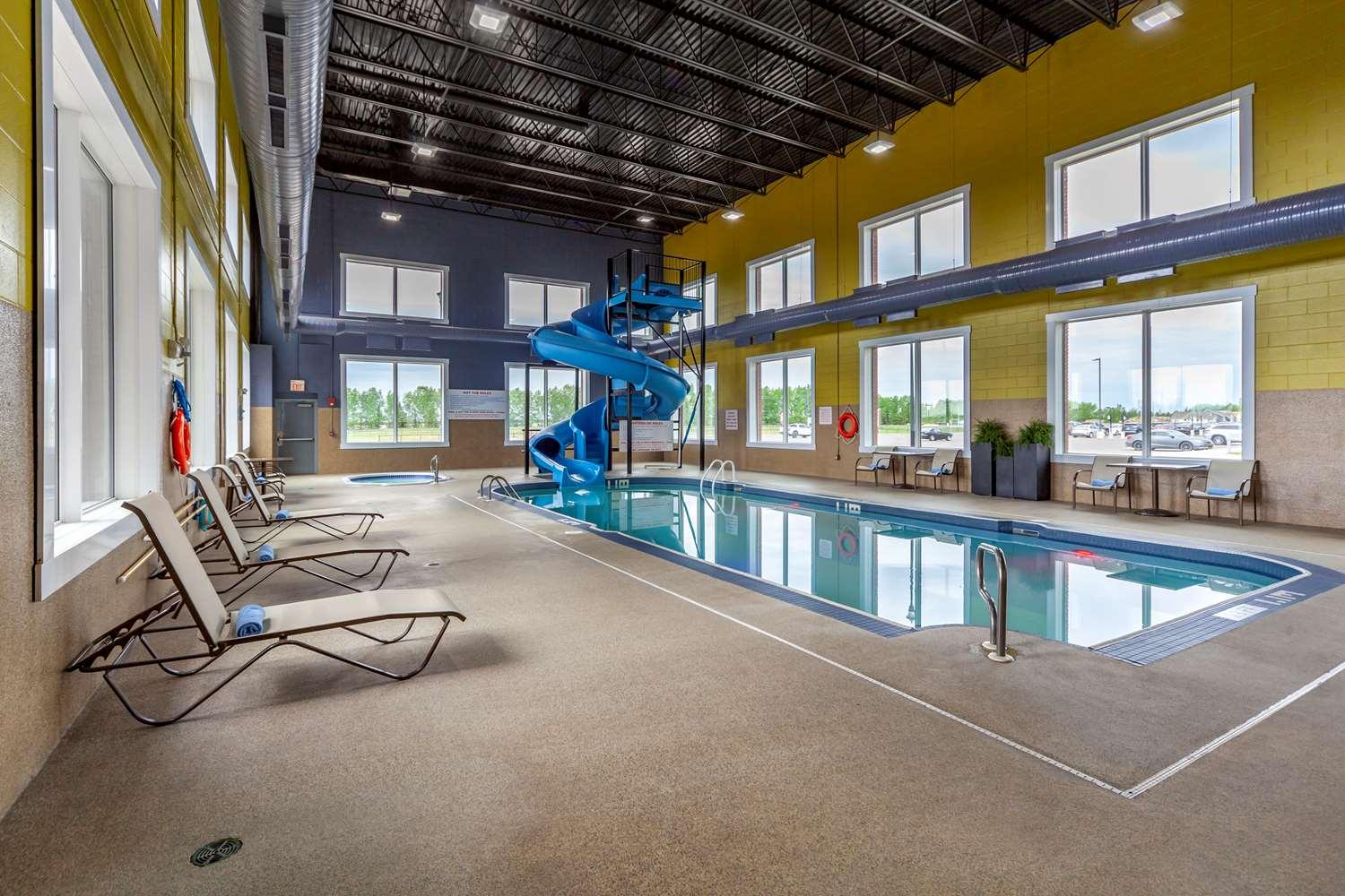 swimming pool spa