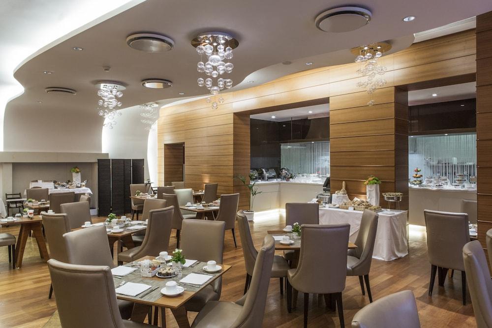 restaurant-cafeteria