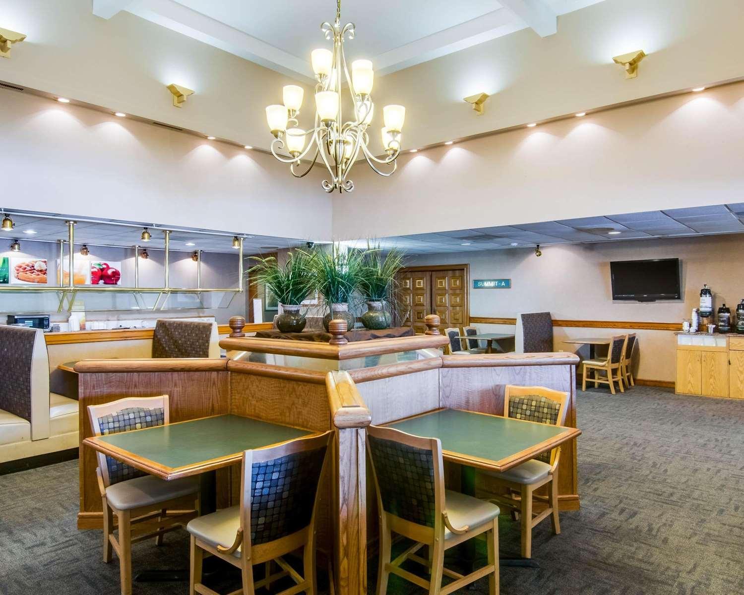 restaurant cafeteria