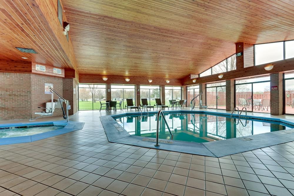 swimming pool spa