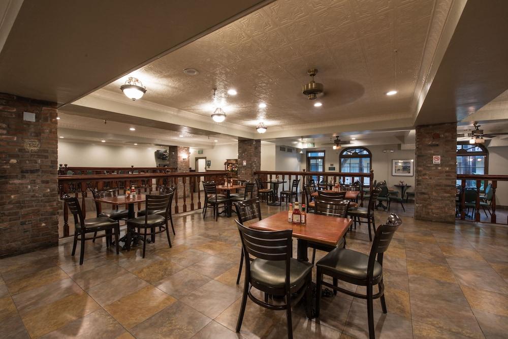 restaurant cafeteria