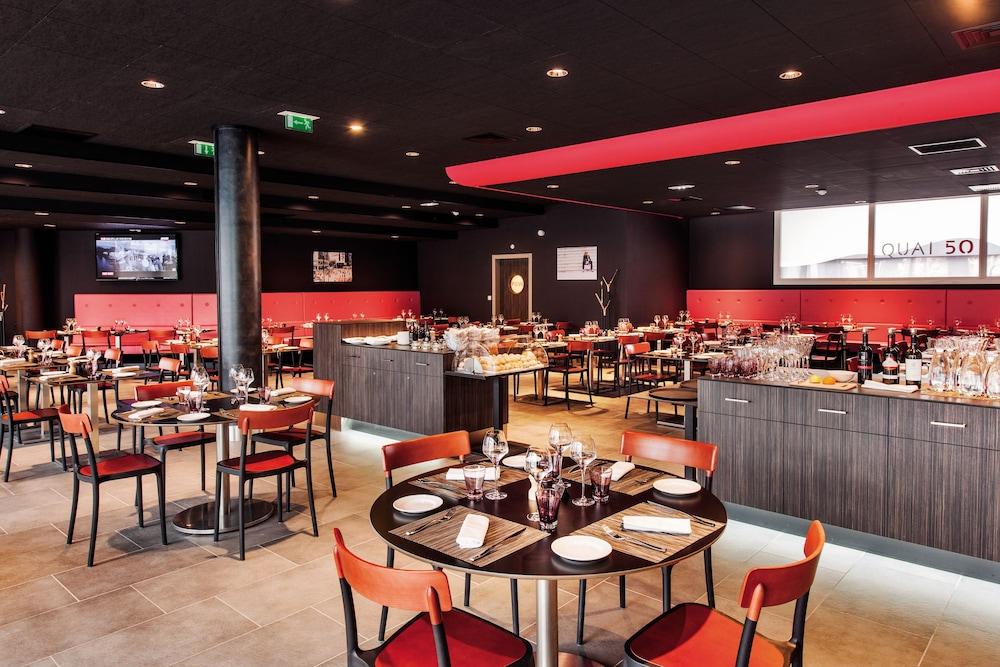 restaurant-cafeteria