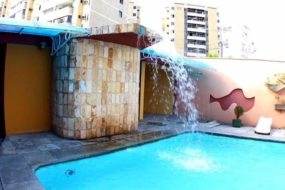 swimming pool spa