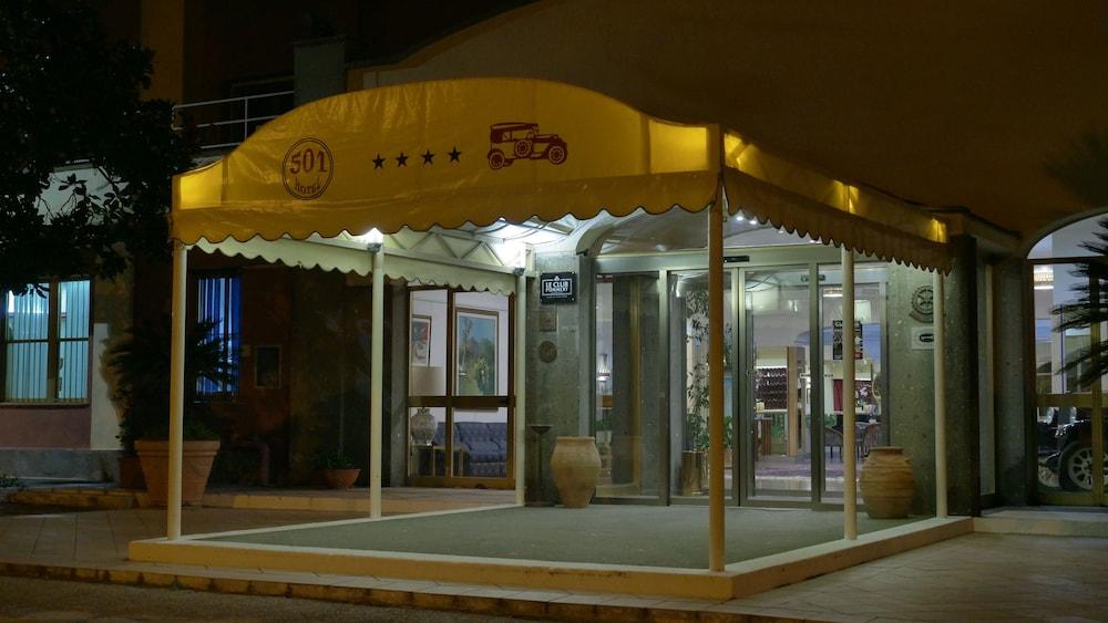 hotel