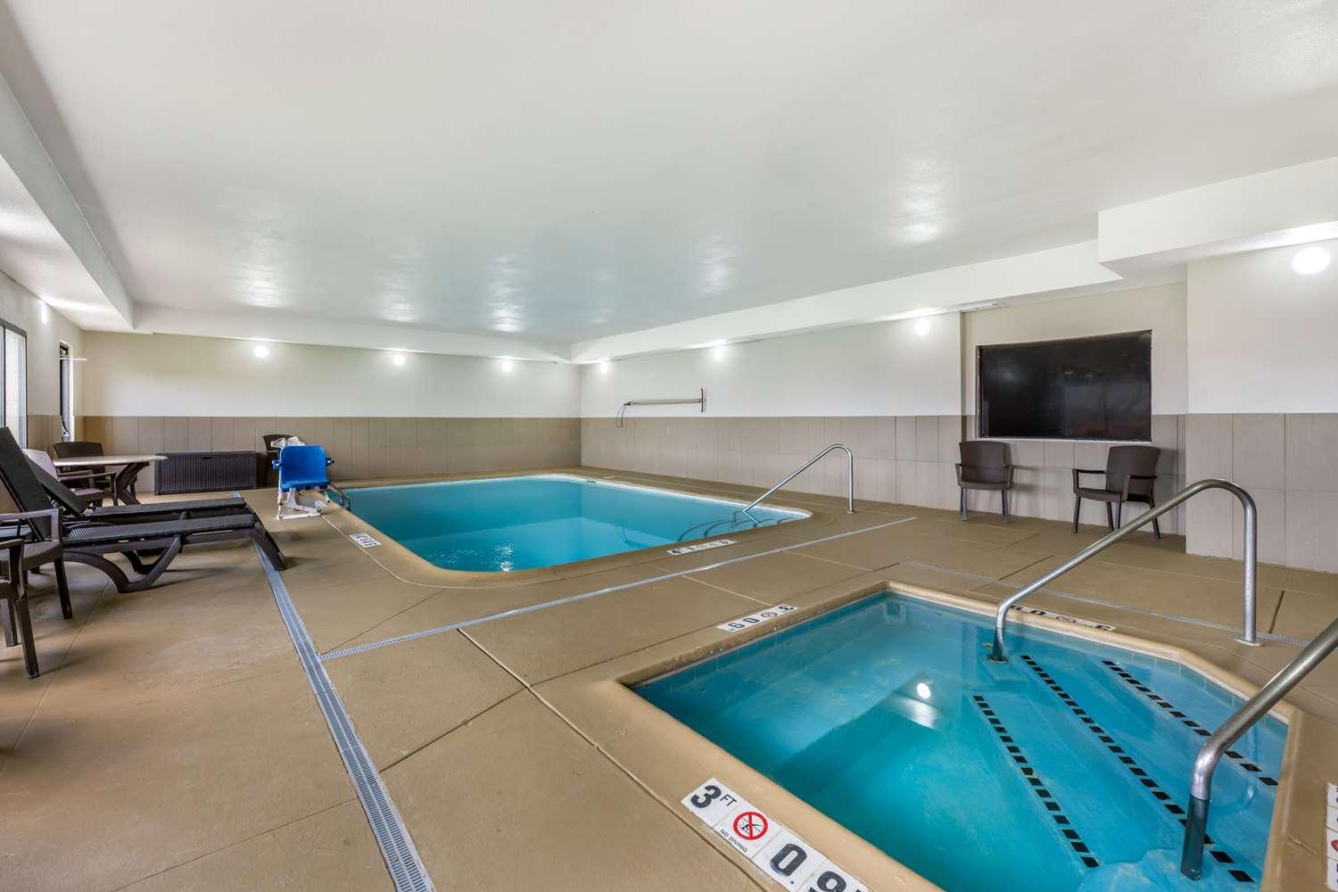 swimming pool spa