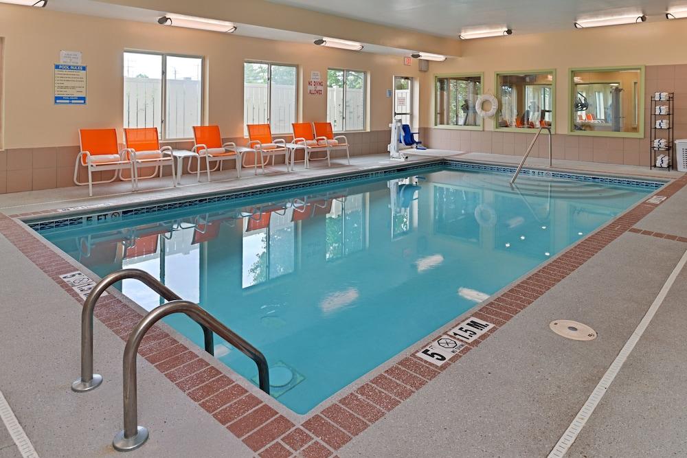 swimming pool spa