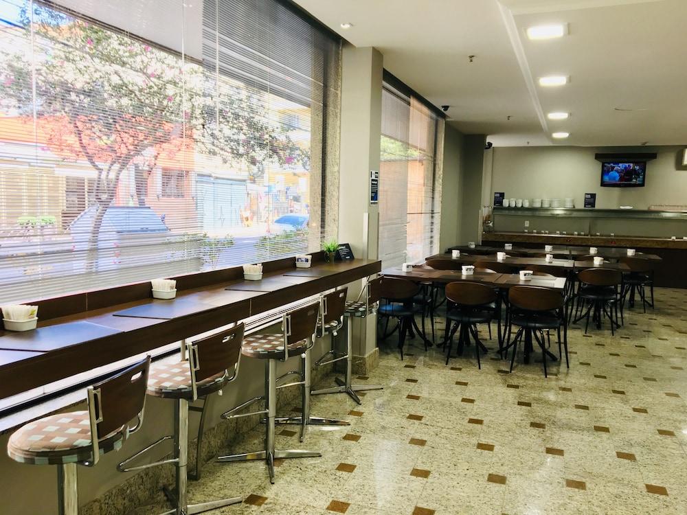 restaurant-cafeteria