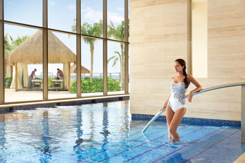swimming pool spa