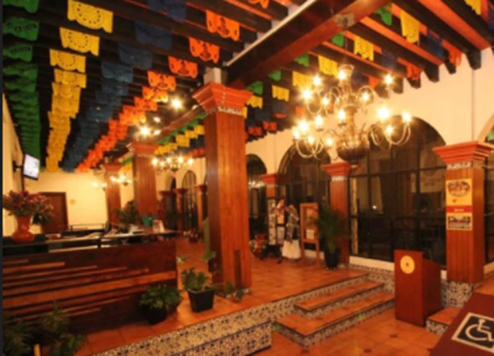 restaurant-cafeteria