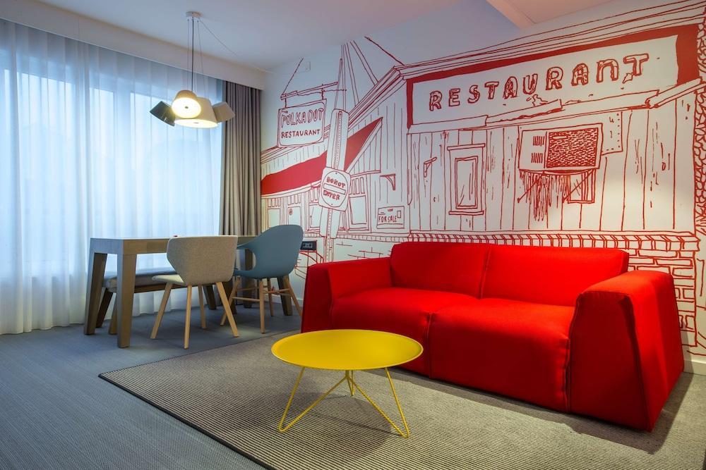 lounge