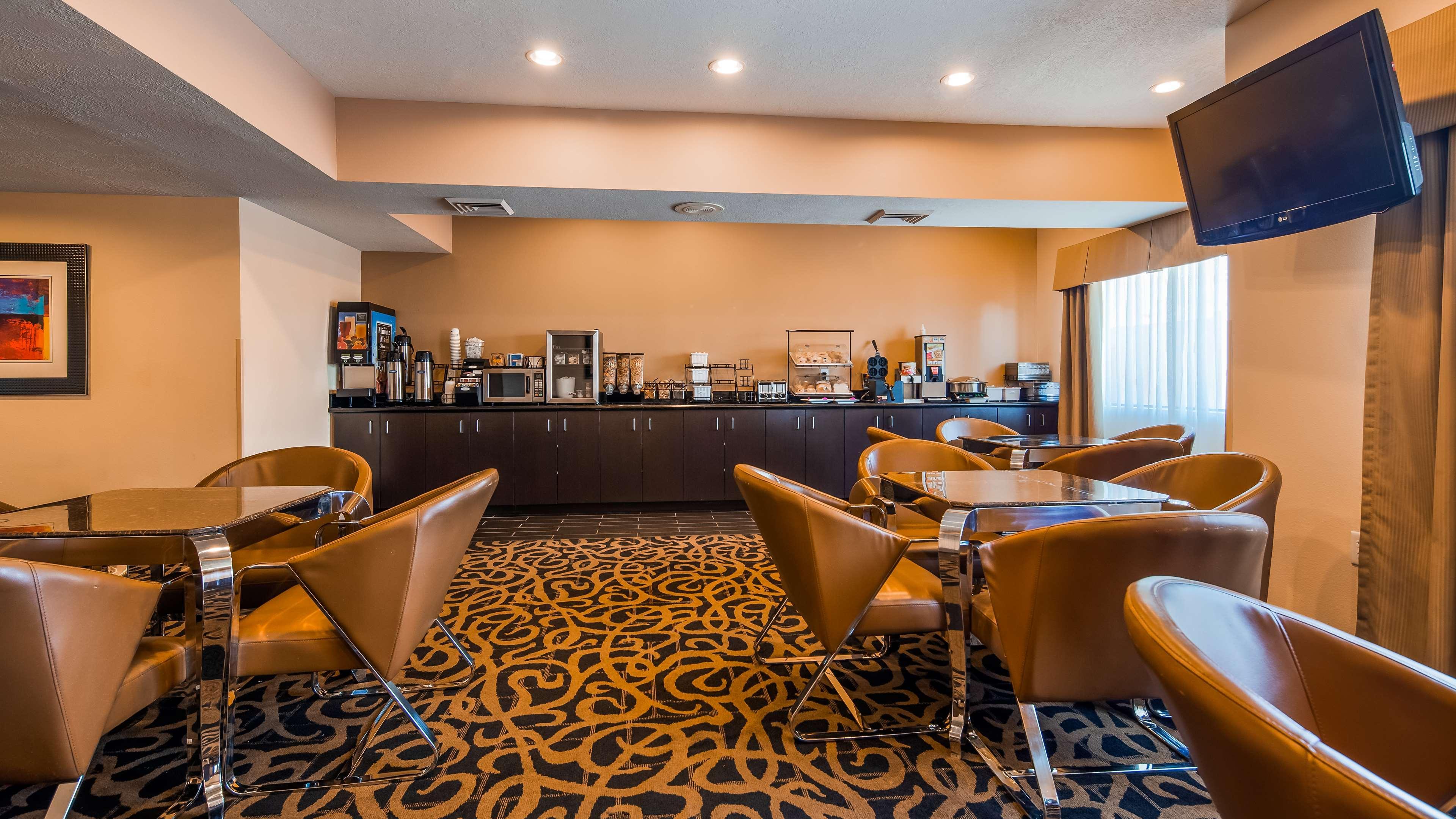 restaurant cafeteria