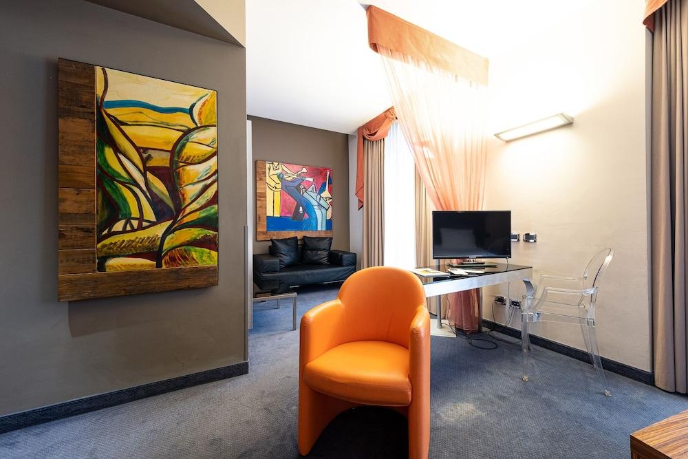 lounge