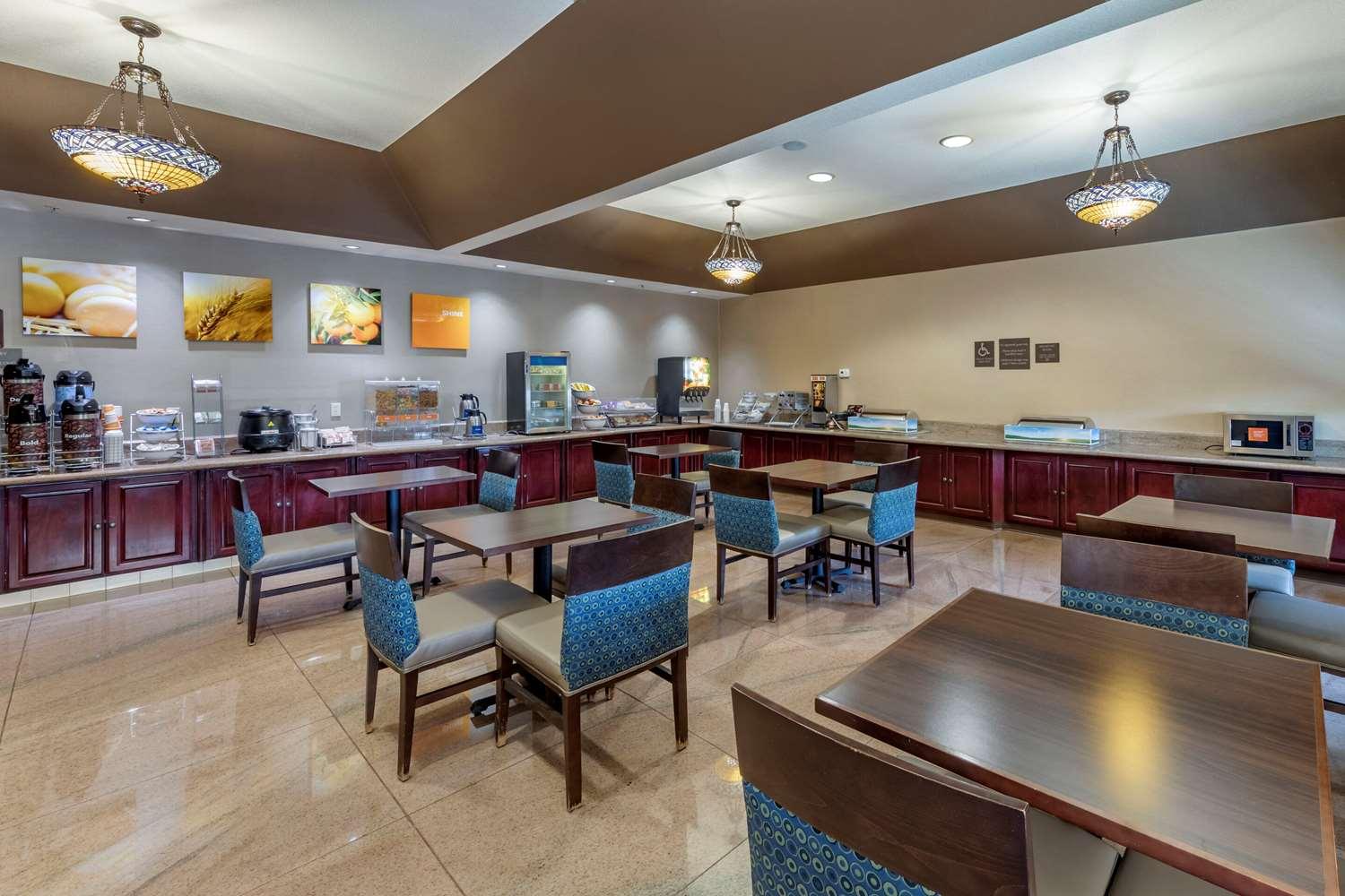 restaurant cafeteria