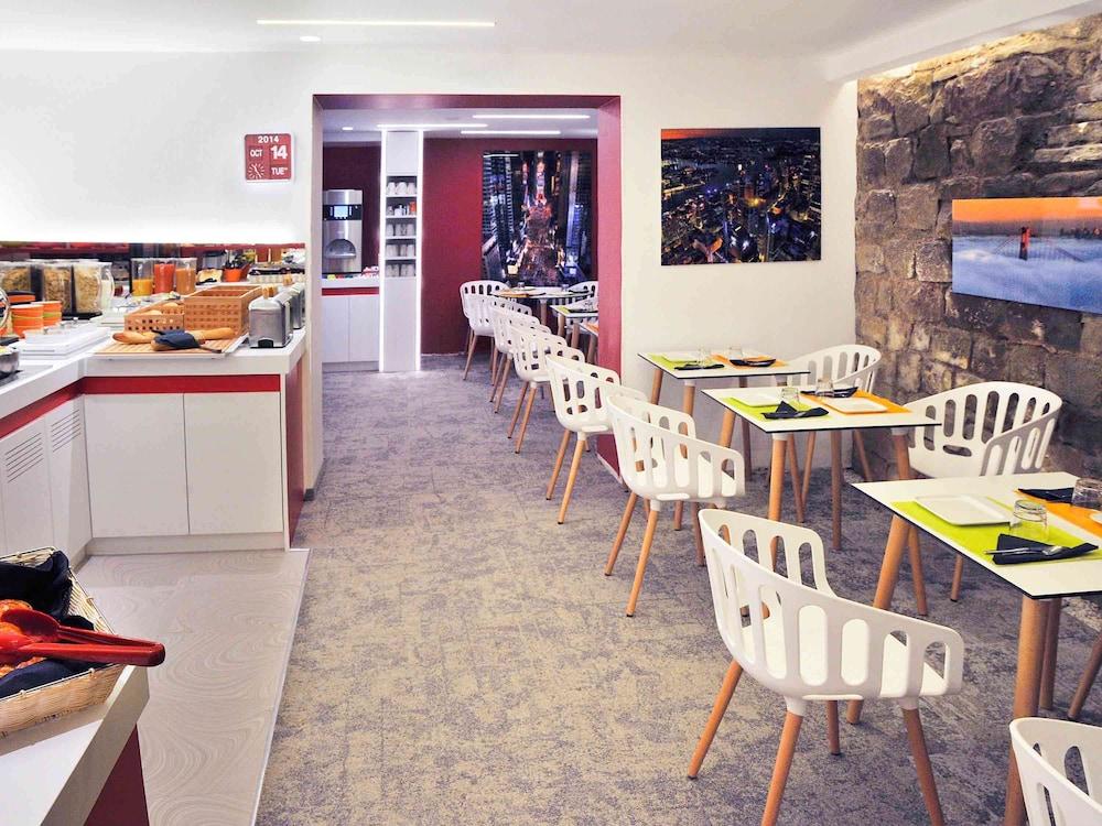restaurant-cafeteria