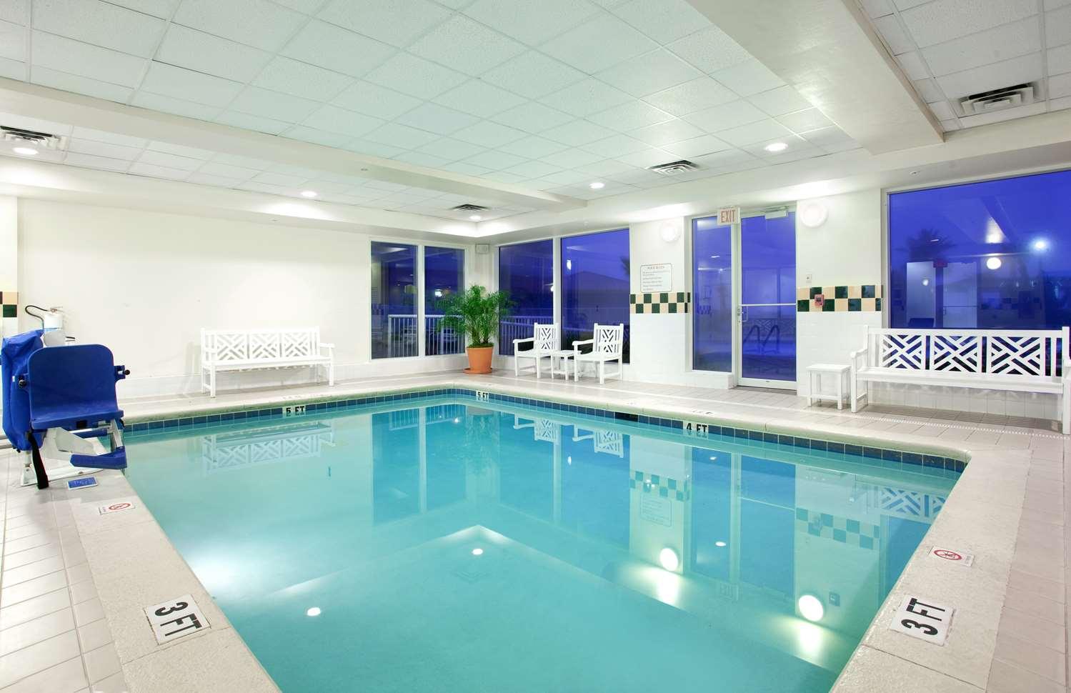 swimming pool spa