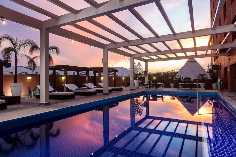 swimming pool spa