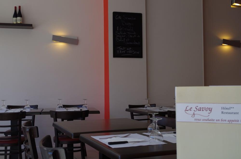 restaurant-cafeteria