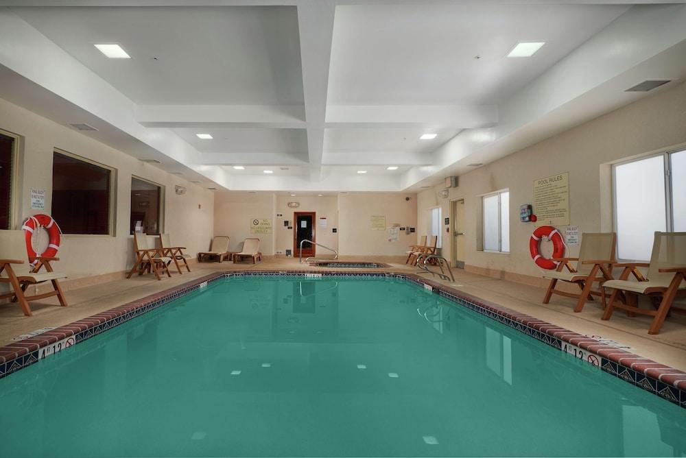 swimming pool spa