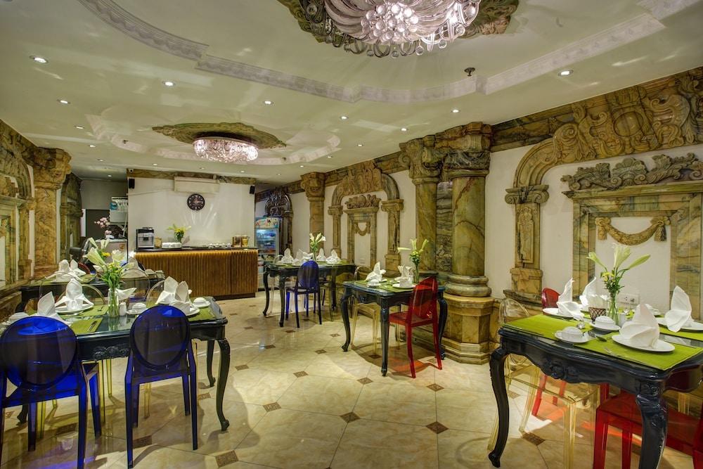 restaurant cafeteria