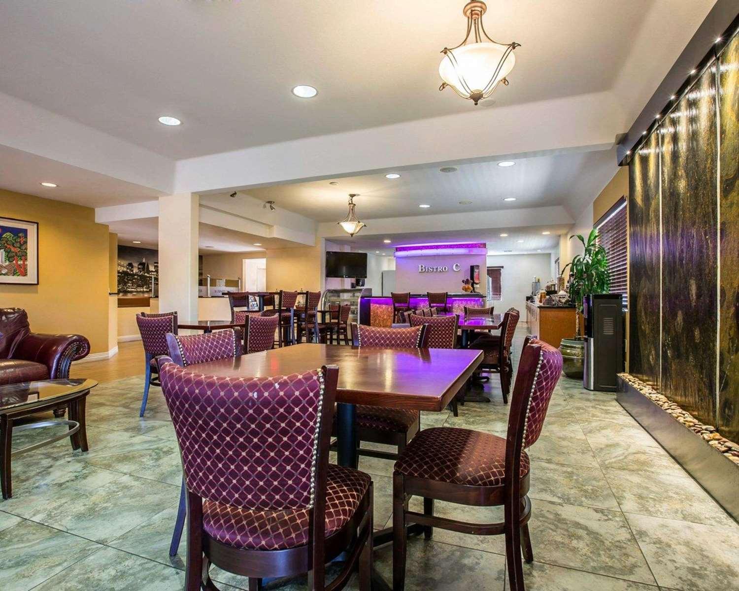 restaurant cafeteria