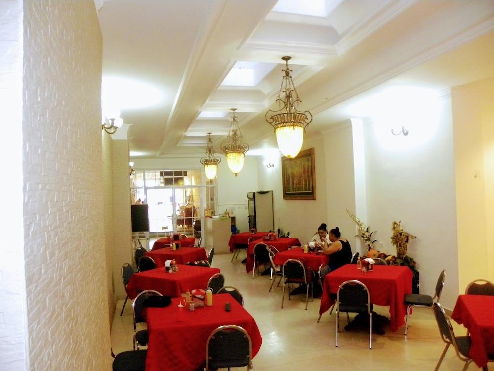 restaurant-cafeteria