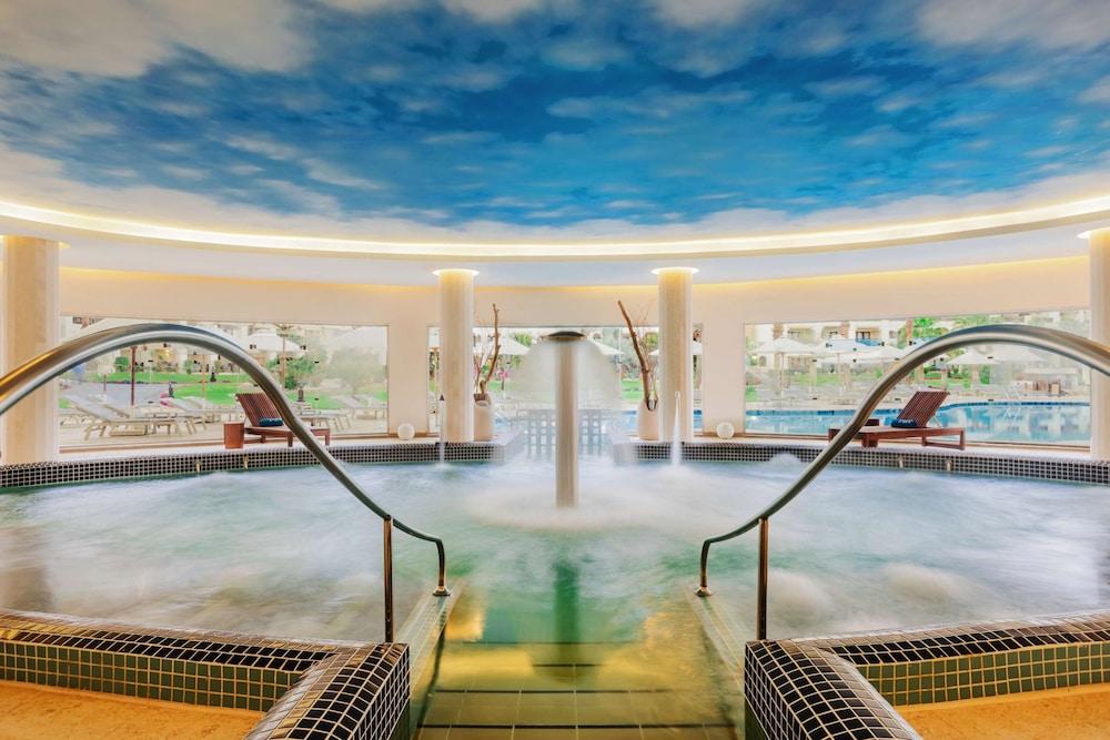 swimming pool spa