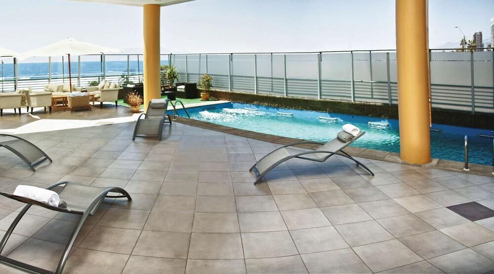 swimming pool spa