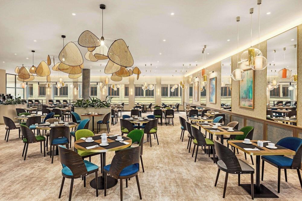restaurant cafeteria