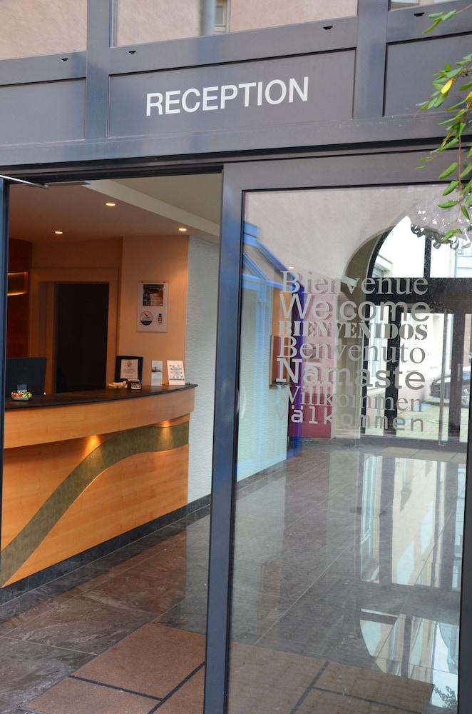 lobby