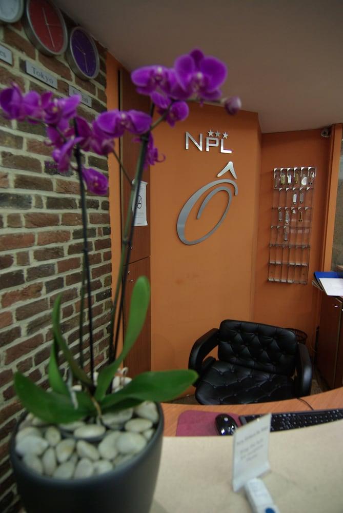 lounge