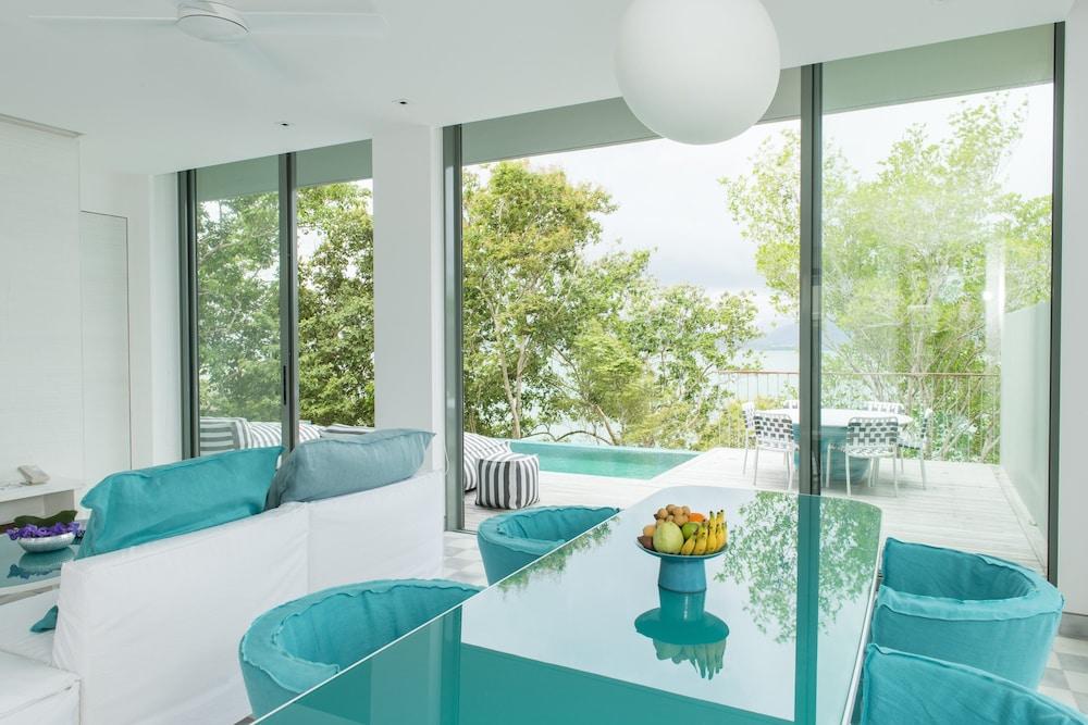 swimming pool spa