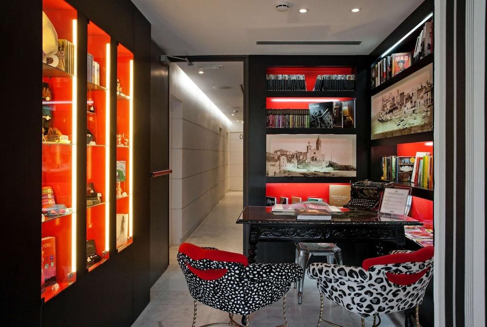 lounge