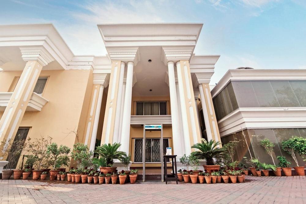 hotel