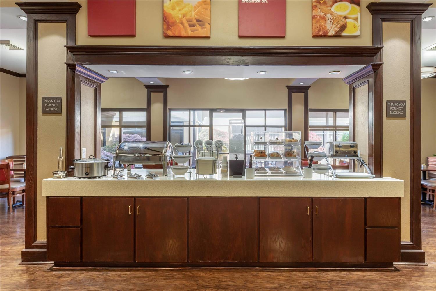 restaurant cafeteria