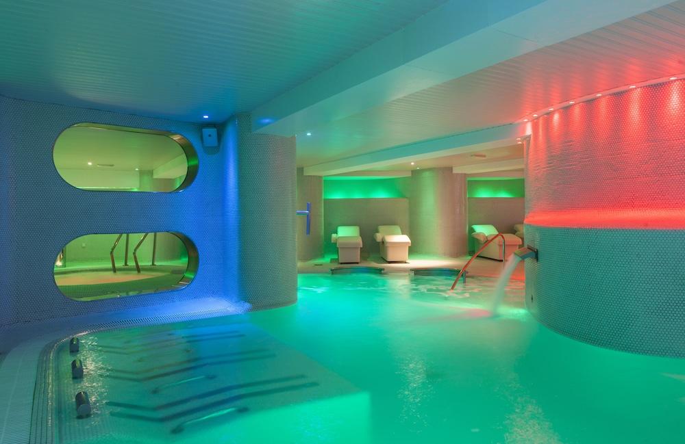 swimming pool spa