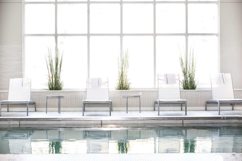 swimming pool spa