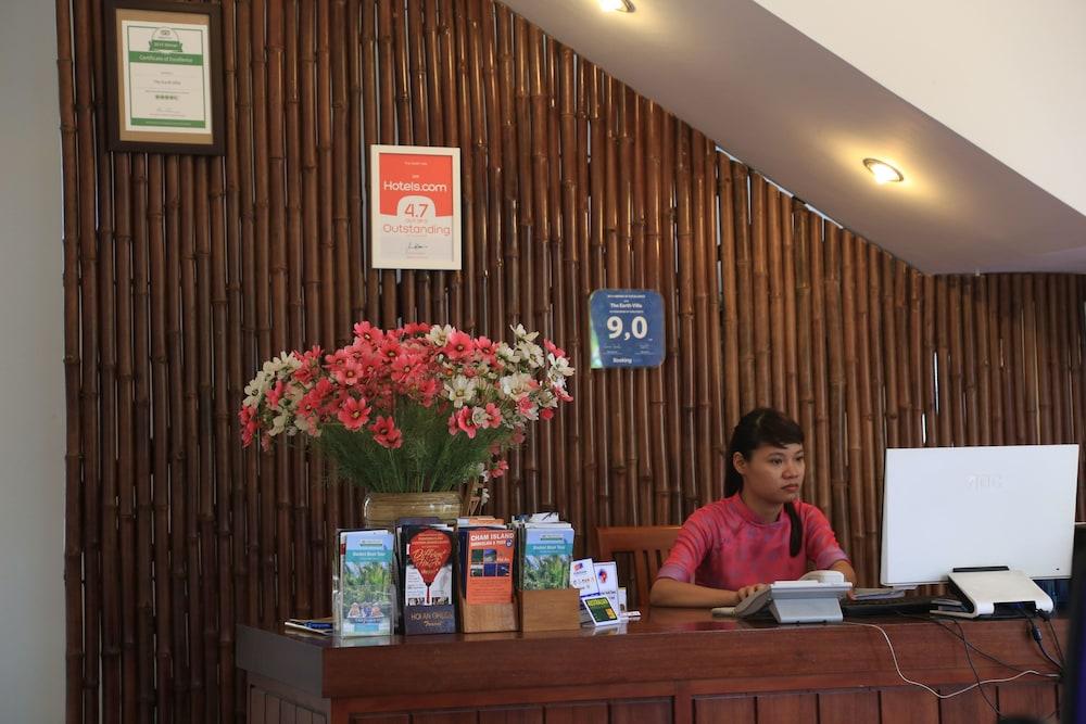 lobby