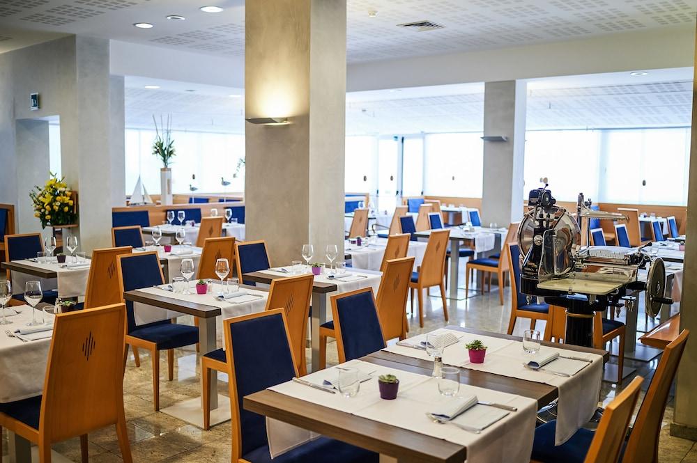 restaurant-cafeteria