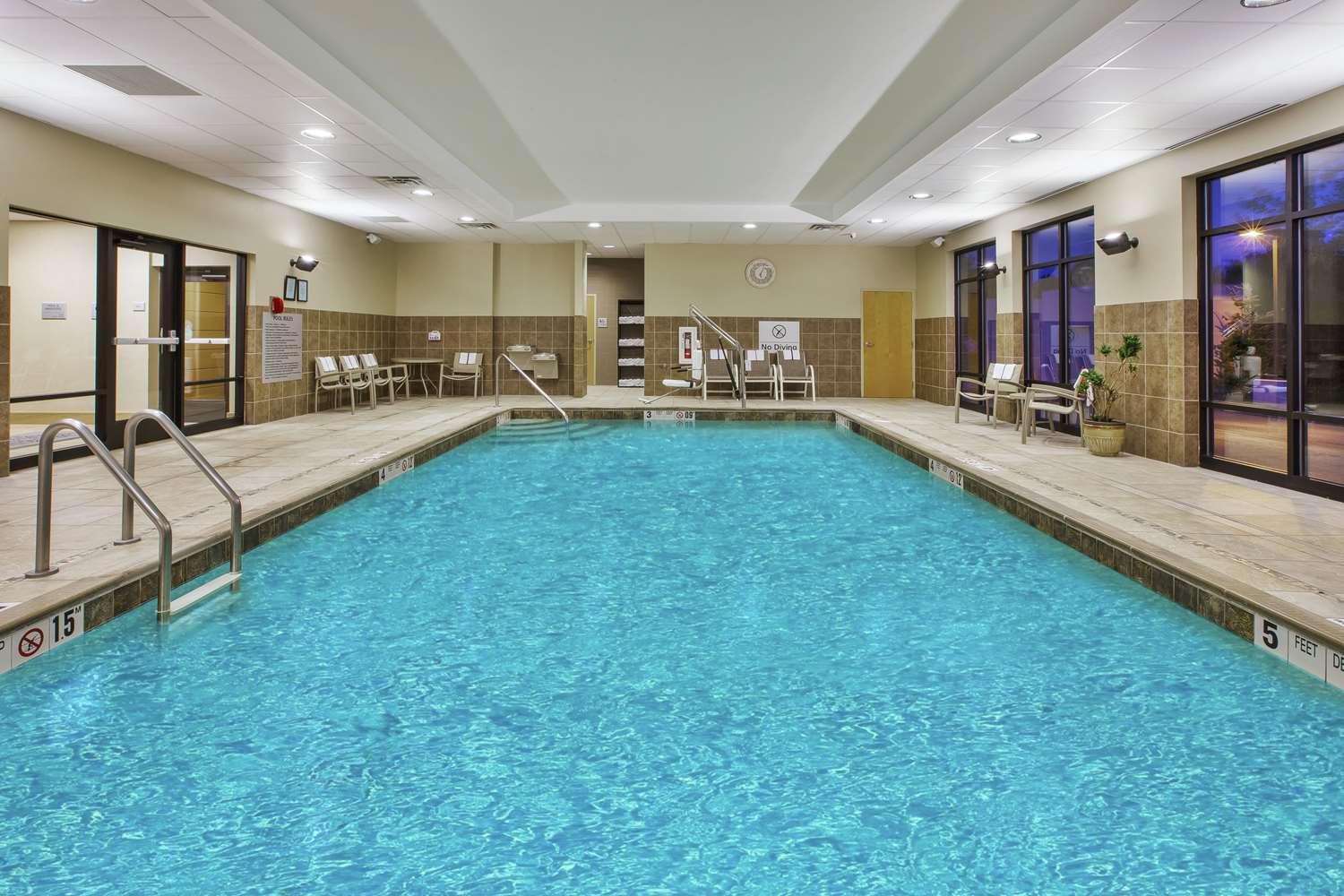 swimming pool spa