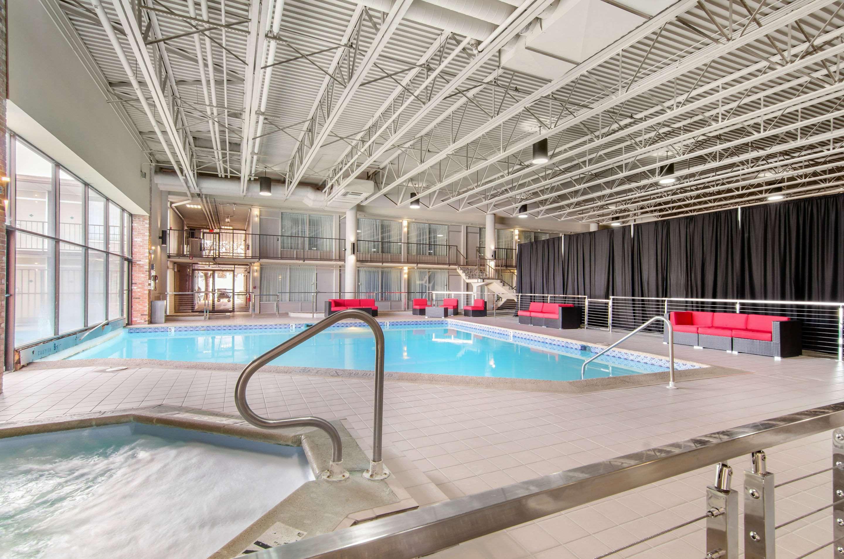 swimming pool spa