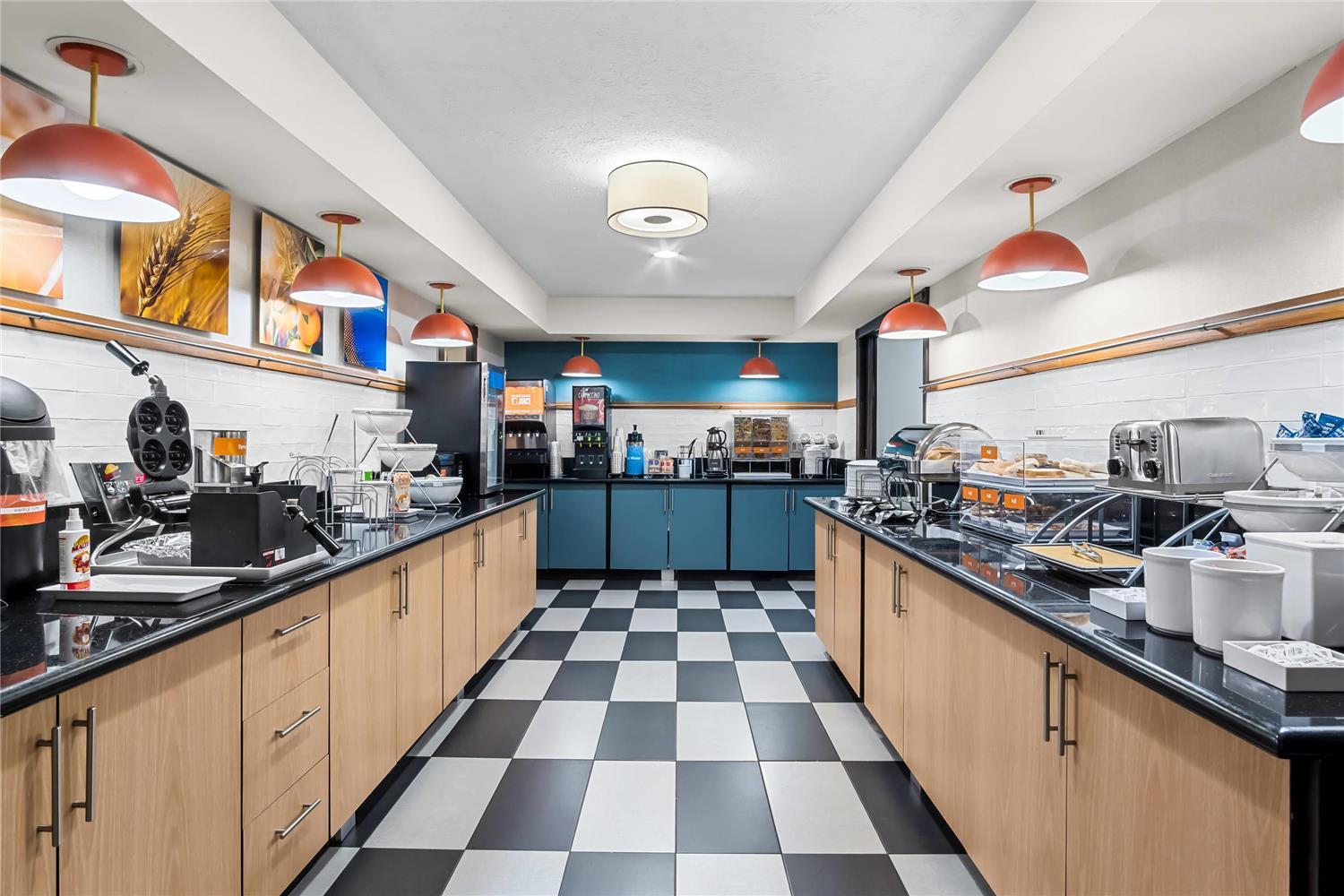 restaurant cafeteria