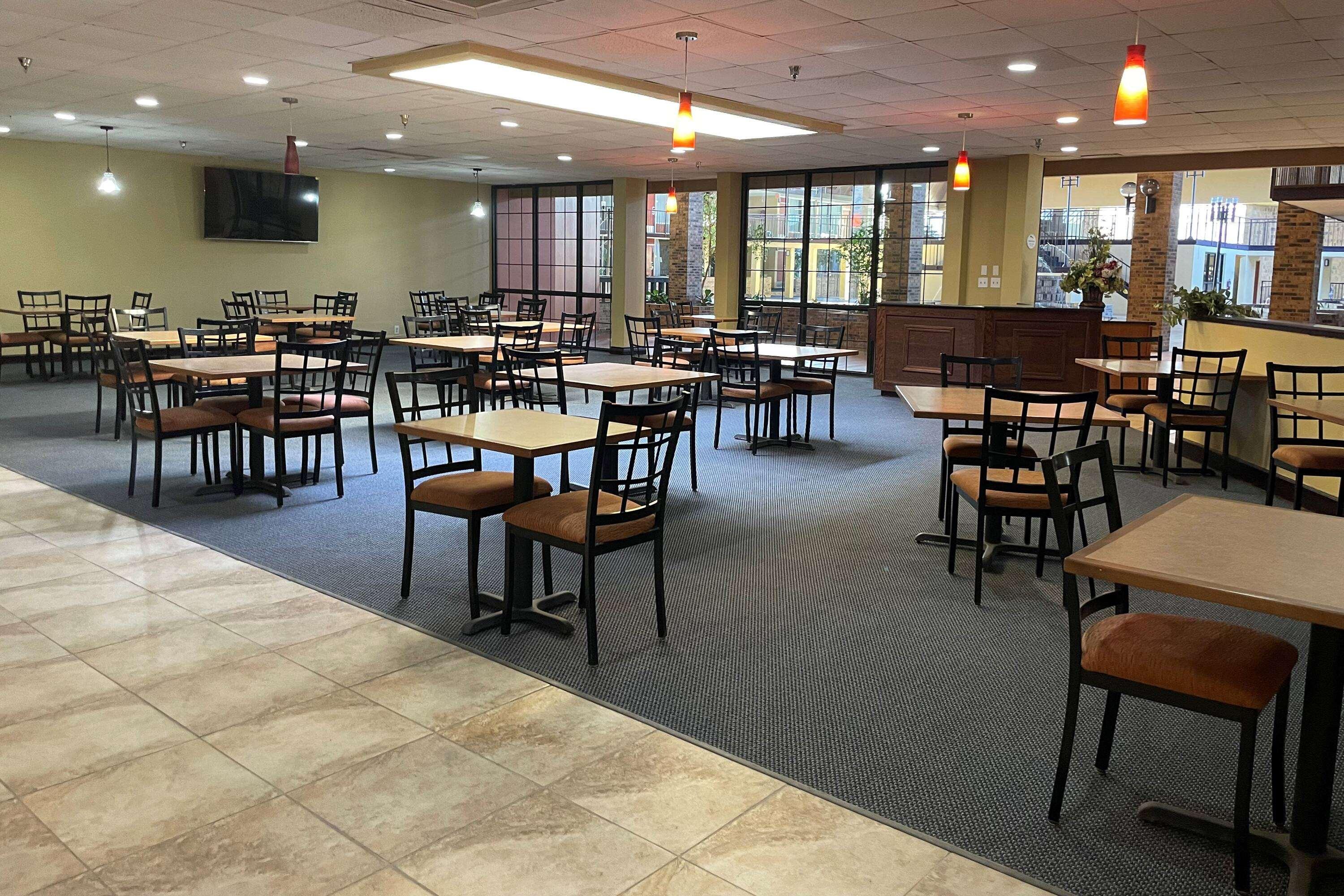 restaurant cafeteria