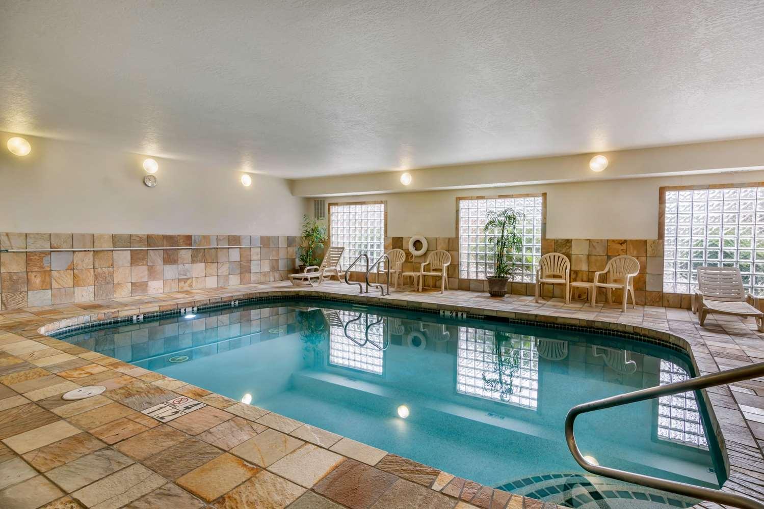 swimming pool spa