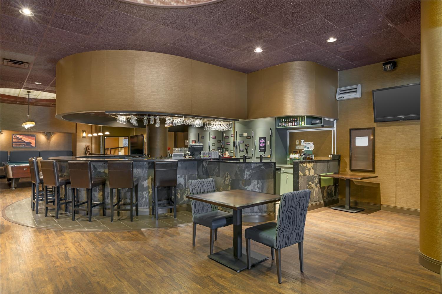restaurant cafeteria