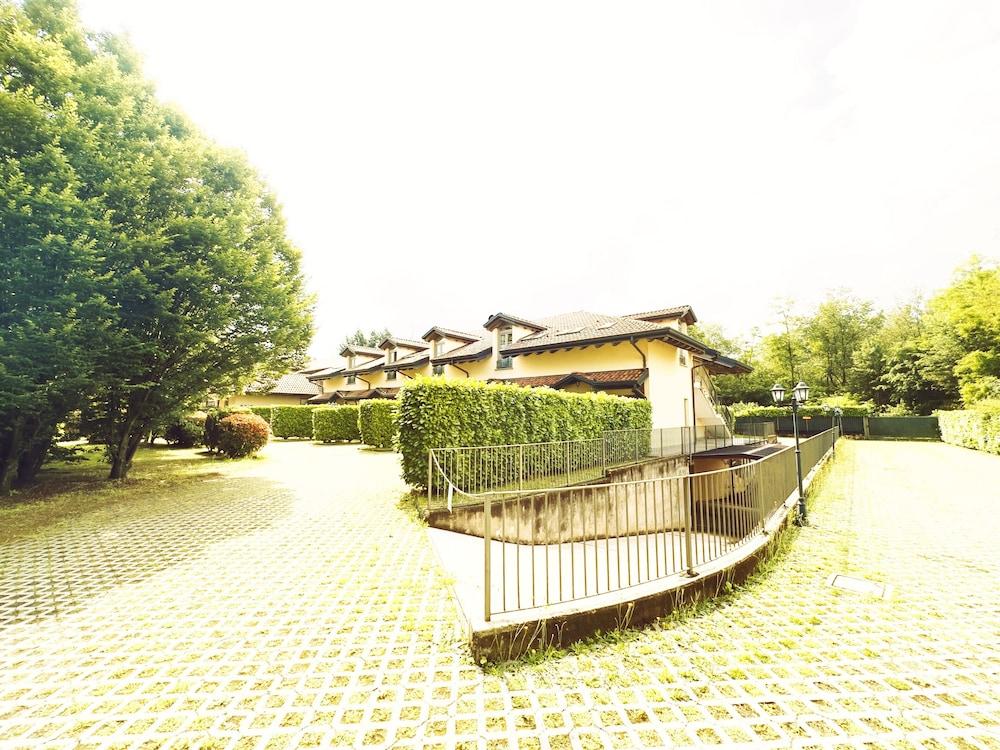 surroundings