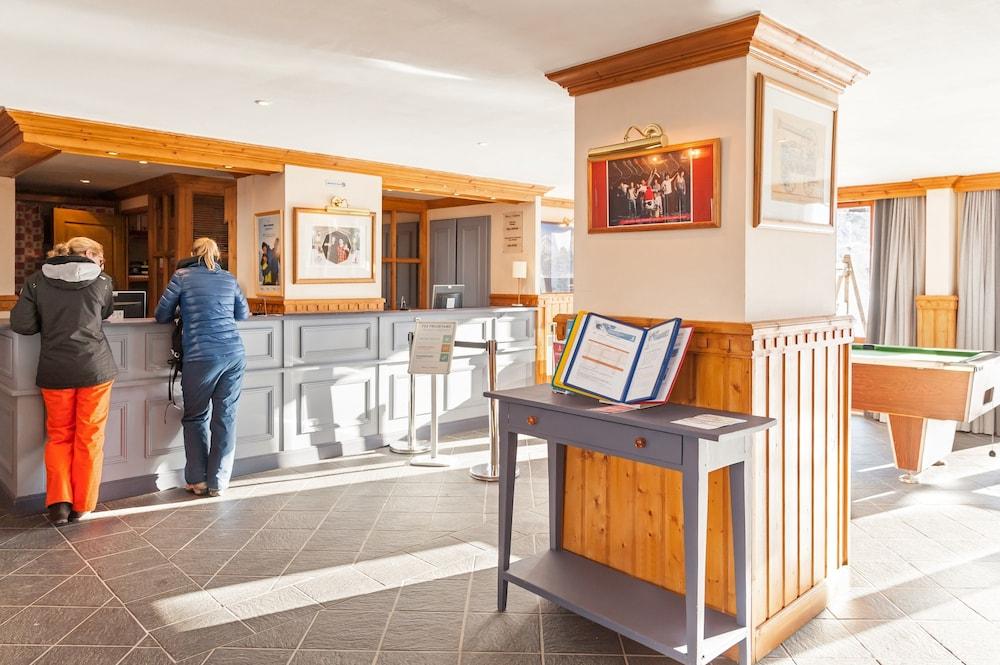 lobby