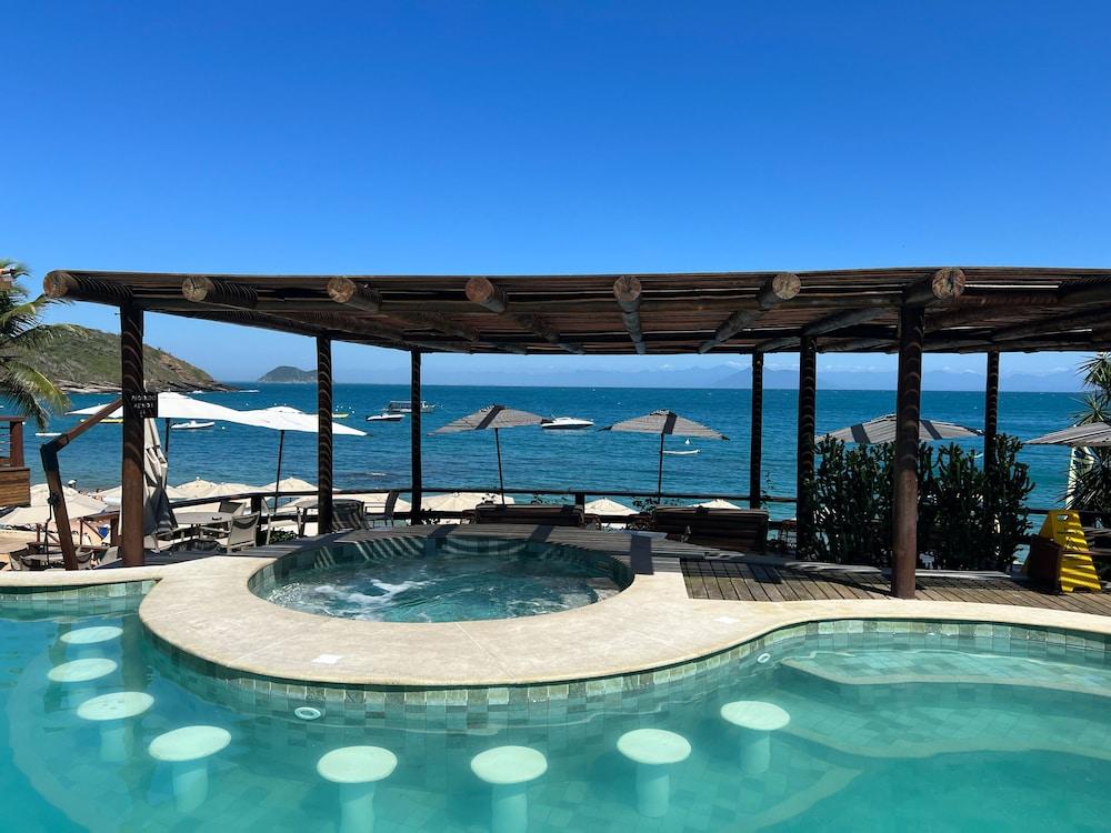 swimming pool spa